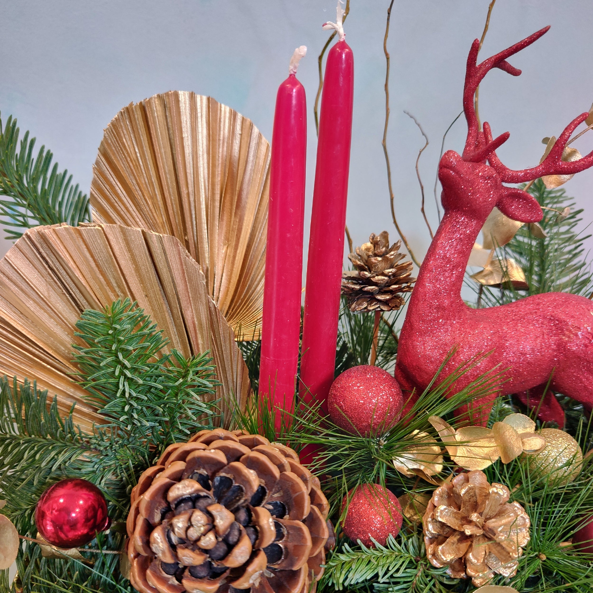Luxury Reindeer & Red Candle Festive
