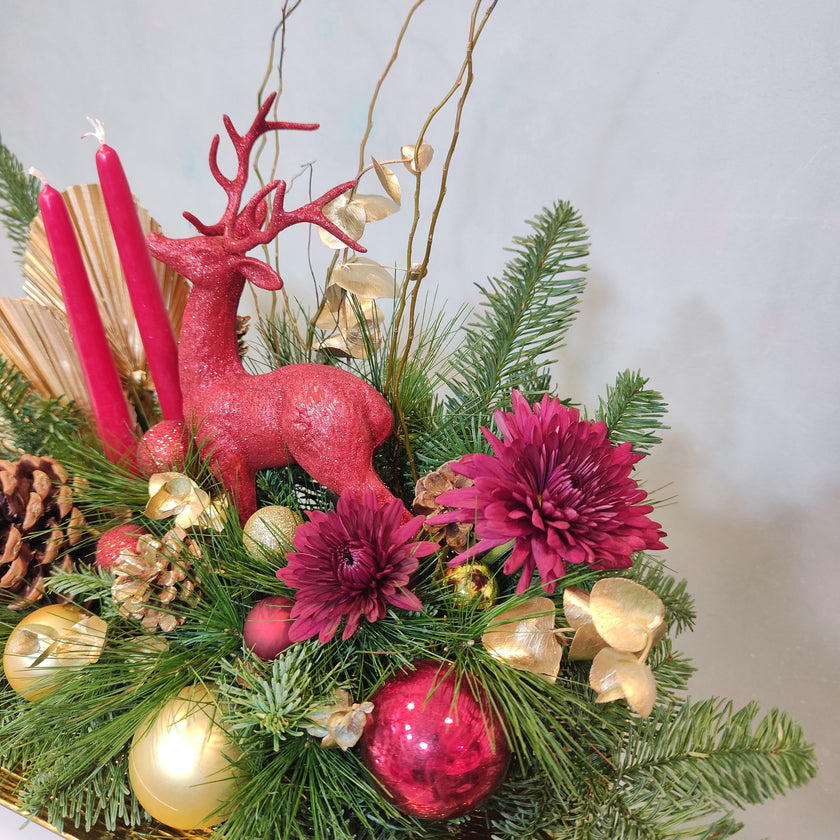 Luxury Reindeer & Red Candle Festive