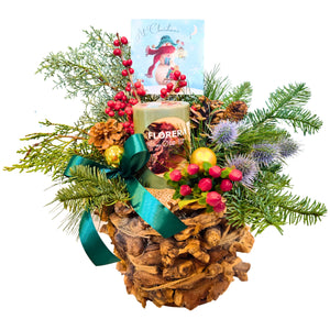 Rustic Candle & Berry Christmas