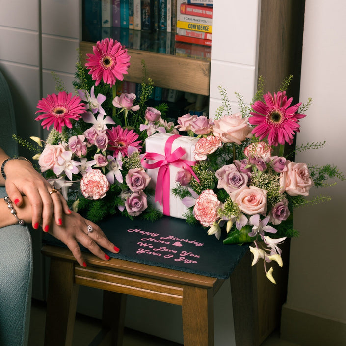 Pink flowers bouquet in dubai